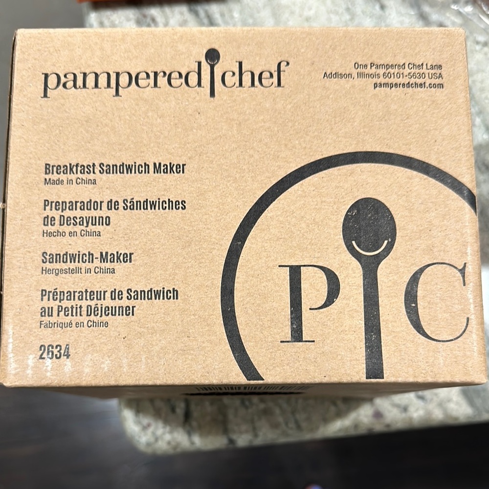 Pampered Chef Breakfast Sandwich Maker